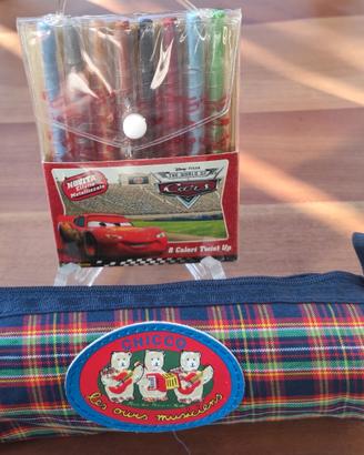 Astuccio tombolino Chicco e 8 pastelli Cars