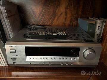 Onkyo TX SR303E