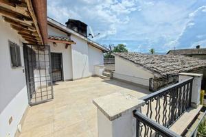 Appartamento di 100 m² con 5 locali a Spoleto