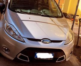 Ford fiesta 2990 poco trattabile