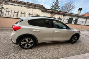 Focus Active metropolis white