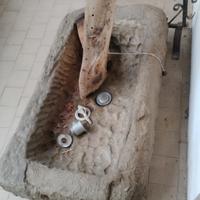 ebio ebi Trogolo in pietra scolpito a mano