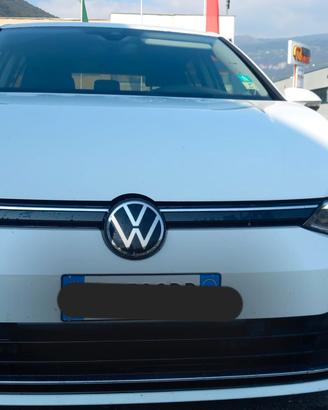 Volkswagen Golf 8 1.5 TSI 150cv