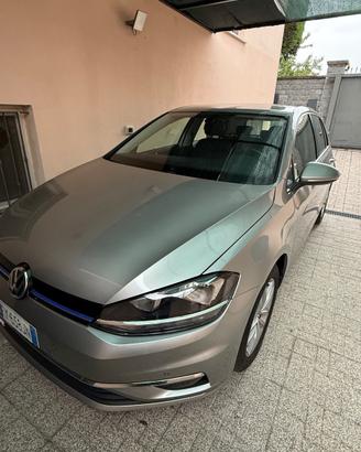 Volkswagen Golf 7 Business TGI metano DSG – unico