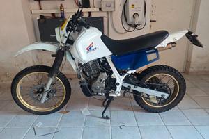 Honda dominator 650 pers. + motore 28k km 