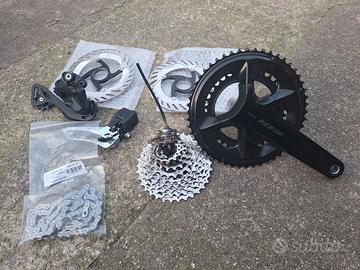 Gruppo Shimano 105 Di2 R7100