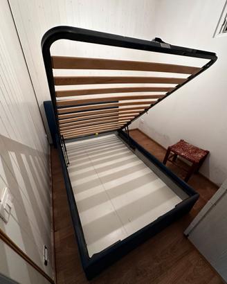 Letto una piazza e mezza con contenitore