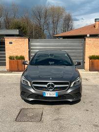 Mercedes CLA 200
