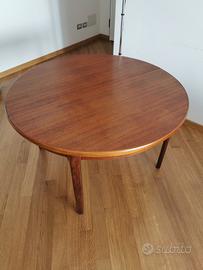 Tavolo originale design nordico '70 in teak