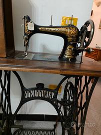 Macchina da cucire Teutonia(Singer) 