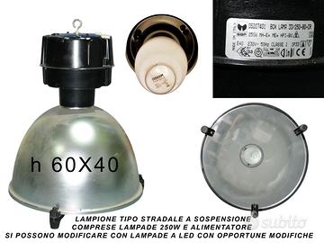 LAMPADE TIPO STRADALE A SOSPENSIONE con lampade