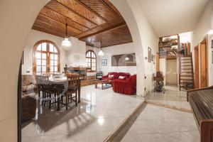 Pirri Via Montecassino 90+40Mq Cortile