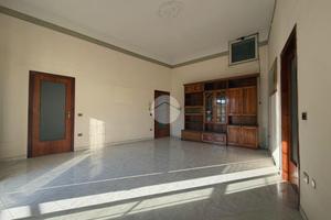 3 LOCALI A CASALNUOVO DI NAPOLI