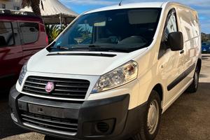 Fiat Scudo 1.6 Cc, 90 CV con porta attrezzi.