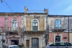 Stabile/Palazzo Palazzolo Acreide