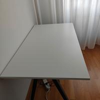 Scrivania Ikea Trotten