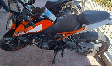 KTM DUKE 125