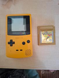 Game boy color + Pokemon Oro ITA