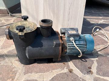 Pompa Calpeda per piscima