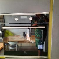 Forno Elettrolux multifunzione con vapore