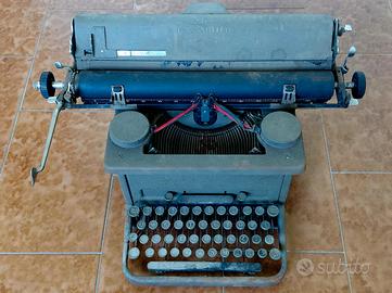 Macchina da scrivere