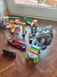 Scatola con vari set BRIO