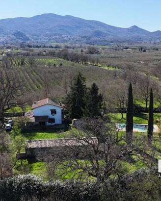 Rustico / Casale di 184 m² con 4 locali a Soriano 