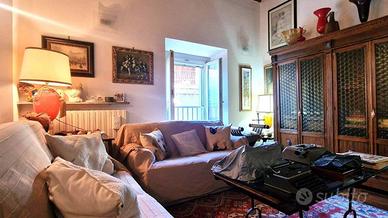 Appartamento di 170 m² con più di 5 locali a Viter