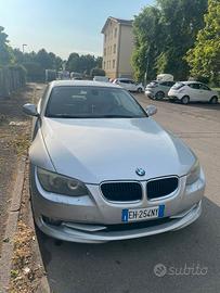 BMW Serie 3 (E30) - 2011