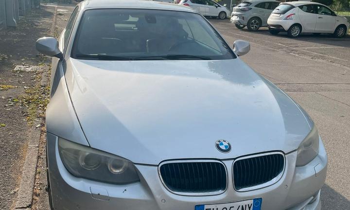 BMW Serie 3 (E30) - 2011