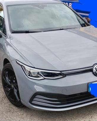 Volkswagen Golf 1.5 TGI DSG Life