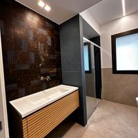 Piastrellista,Muratore