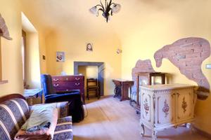 CASA SEMINDIPENDENTE A BASALUZZO