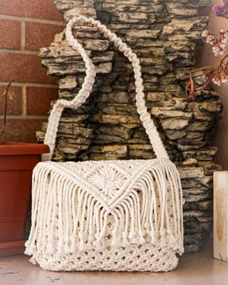 BORSA MACRAMÈ CON FRANGE ANNODATE – 100% COTONE