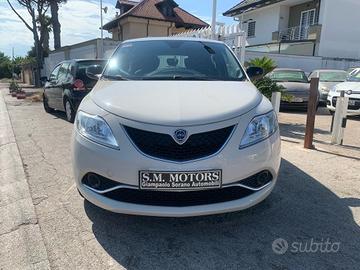 Lancia Ypsilon 1.2 69 CV 5 porte Gold