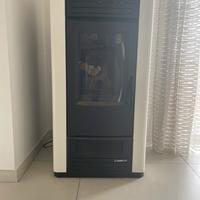 Termostufa Pellet Karmek One Varsavia 27kW (Idro)