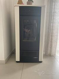Termostufa Pellet Karmek One Varsavia 27kW (Idro)