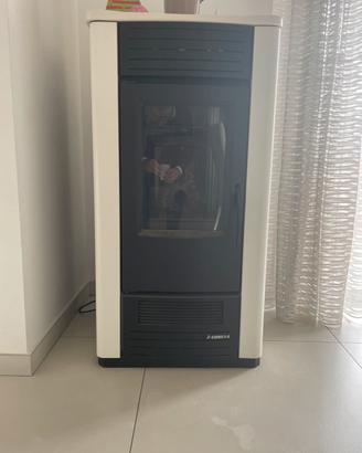 Termostufa Pellet Karmek One Varsavia 27kW (Idro)