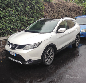 Nissan Qashqai - Tekna - 1.5 dCi