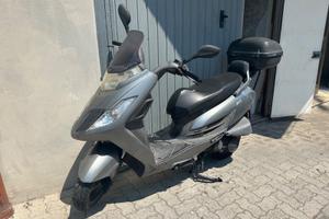 Scooter Dink 200 kymco