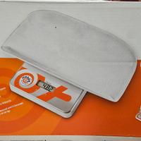 Lettino, bilancia, palestrina ecc. per bambini