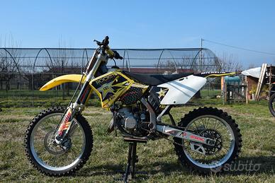 Suzuki rm 125