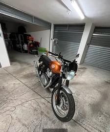 Royal Enfield interceptor 650 orange