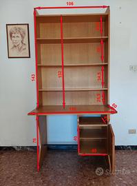 Scrittoio con Libreria Integrata in Legno
