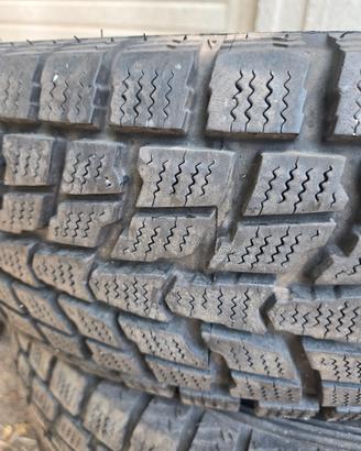 dunlop 225 65 17 101q