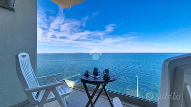 2 LOCALI A CASTELSARDO