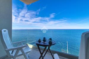 2 LOCALI A CASTELSARDO