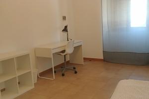 Stanza ragazze nuova benedettini via etnea stesico