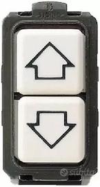 Pulsante doppio 10A serrande Bticino Magic 5055/1