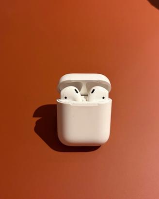 Apple AirPods + custodia di ricarica seconda gen.